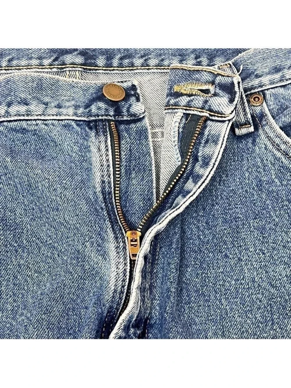 WRANGLER Men's Size 40x30 Regular Fit Straight Leg Denim Jeans